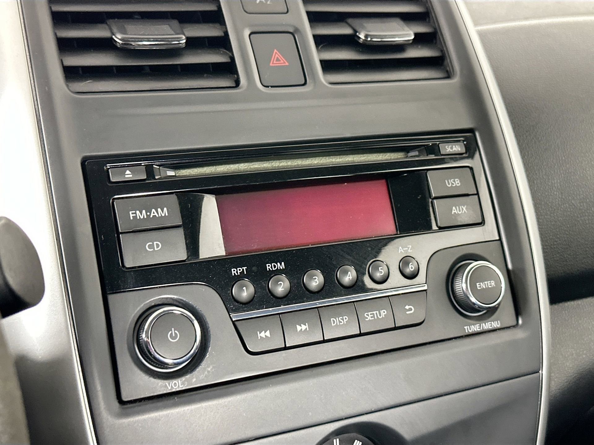 Used 2015 Nissan Versa SV image 17