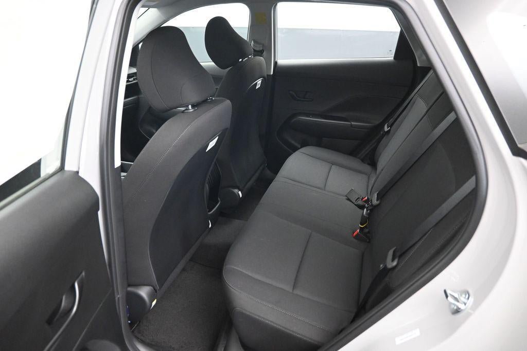 New 2027 Hyundai Kona SE FWD image 10