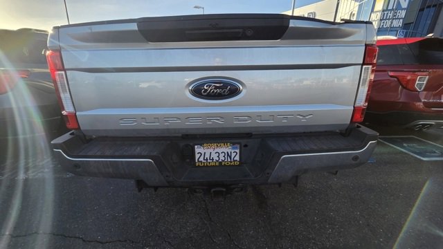 Used 2018 Ford F250 XLT w/ XLT Value Package image 6