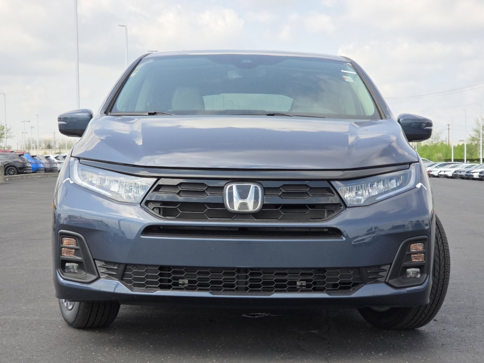 New 2026 Honda Odyssey Touring image 14