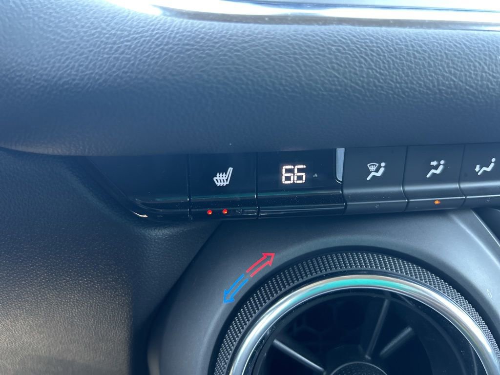 Used 2025 Chevrolet Blazer LT image 20