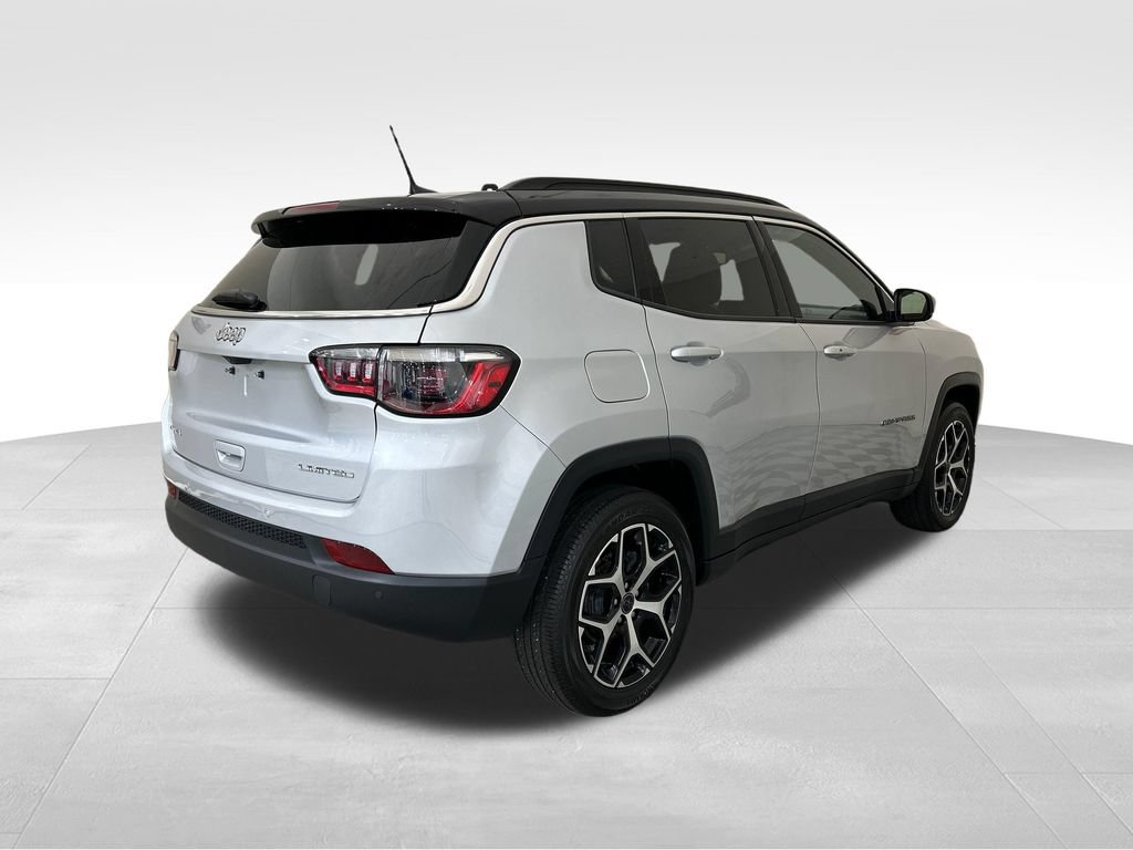 Used 2025 Jeep Compass Limited AWD/4WD image 5