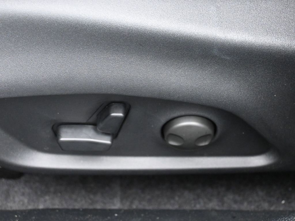 New 2026 Jeep Compass Limited image 11