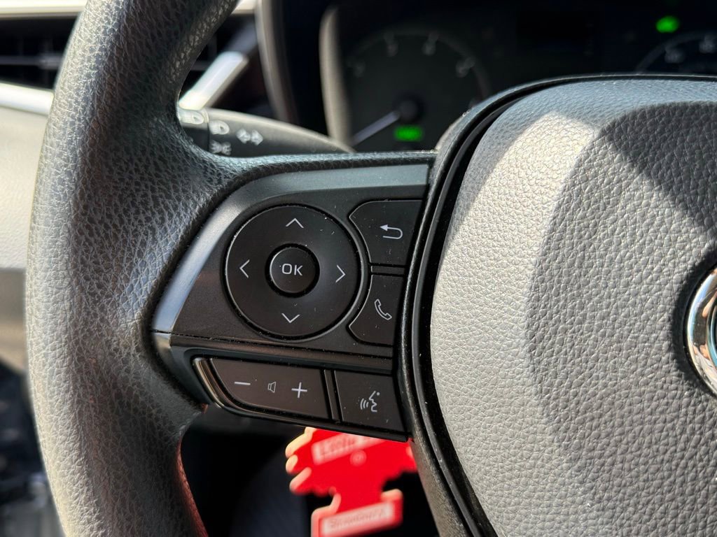 Used 2023 Toyota Corolla LE FWD image 8