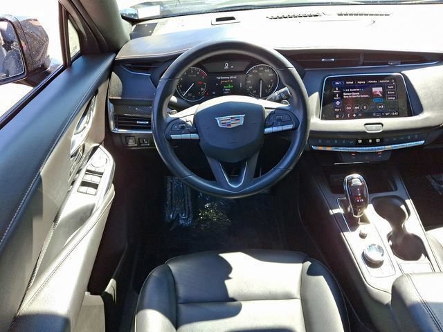 Used 2023 Cadillac XT4 Sport FWD image 28
