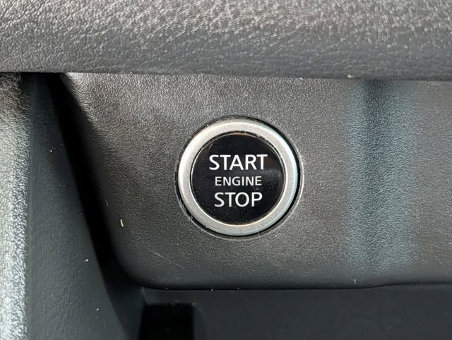 Used 2023 Nissan Rogue SV FWD image 20