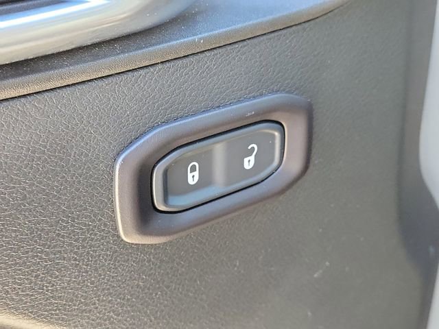 Used 2018 Jeep Wrangler Unlimited Rubicon w/ Dual Top Group AWD/4WD image 18