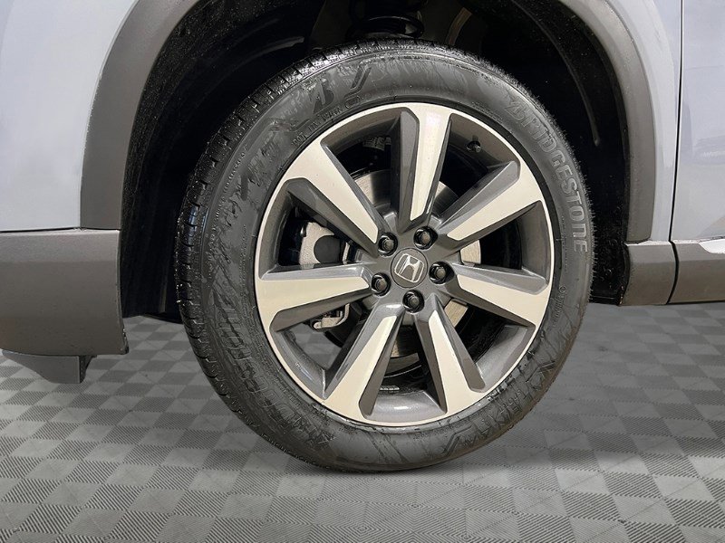 New 2025 Honda Pilot Touring image 13