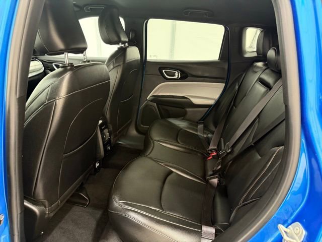 Used 2024 Jeep Compass Limited image 11