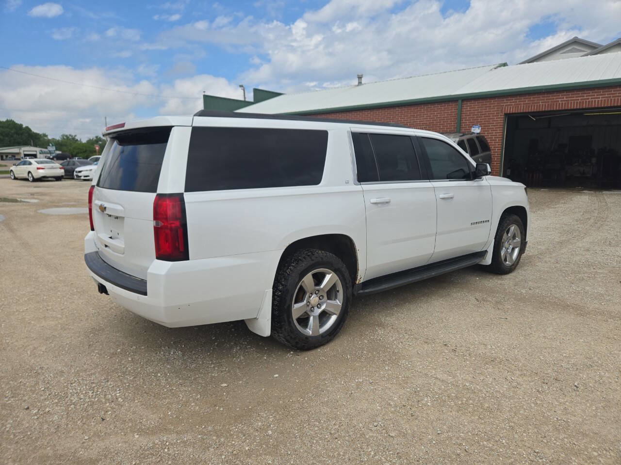 Used 2016 Chevrolet Suburban LT AWD/4WD image 3