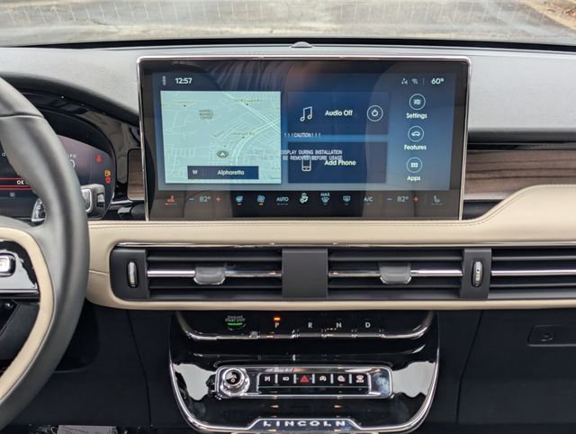 New 2026 Lincoln Corsair Reserve w/ Jet Appearance Package FWD image 16