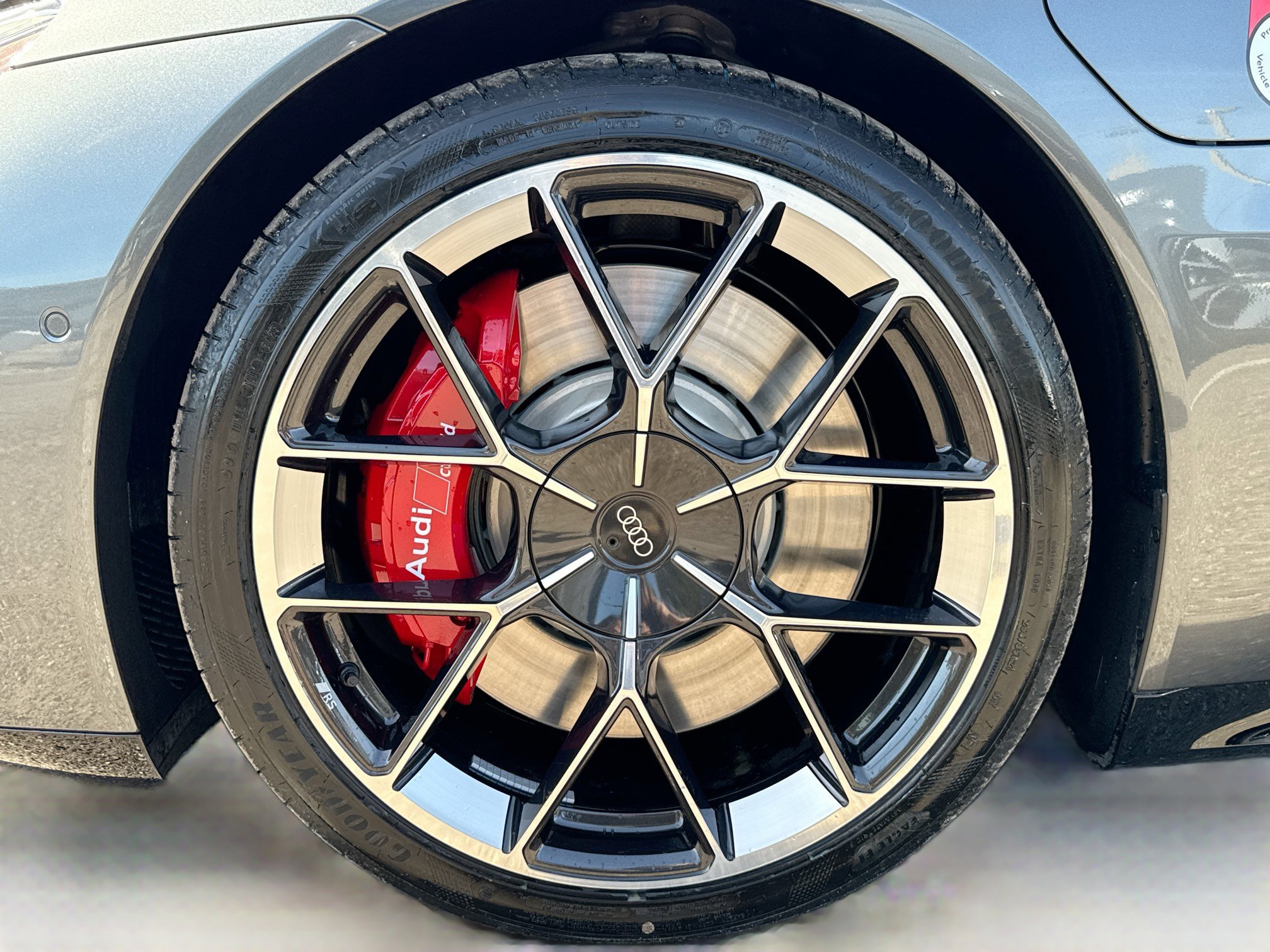 New 2026 Audi RS e-tron GT performance image 41