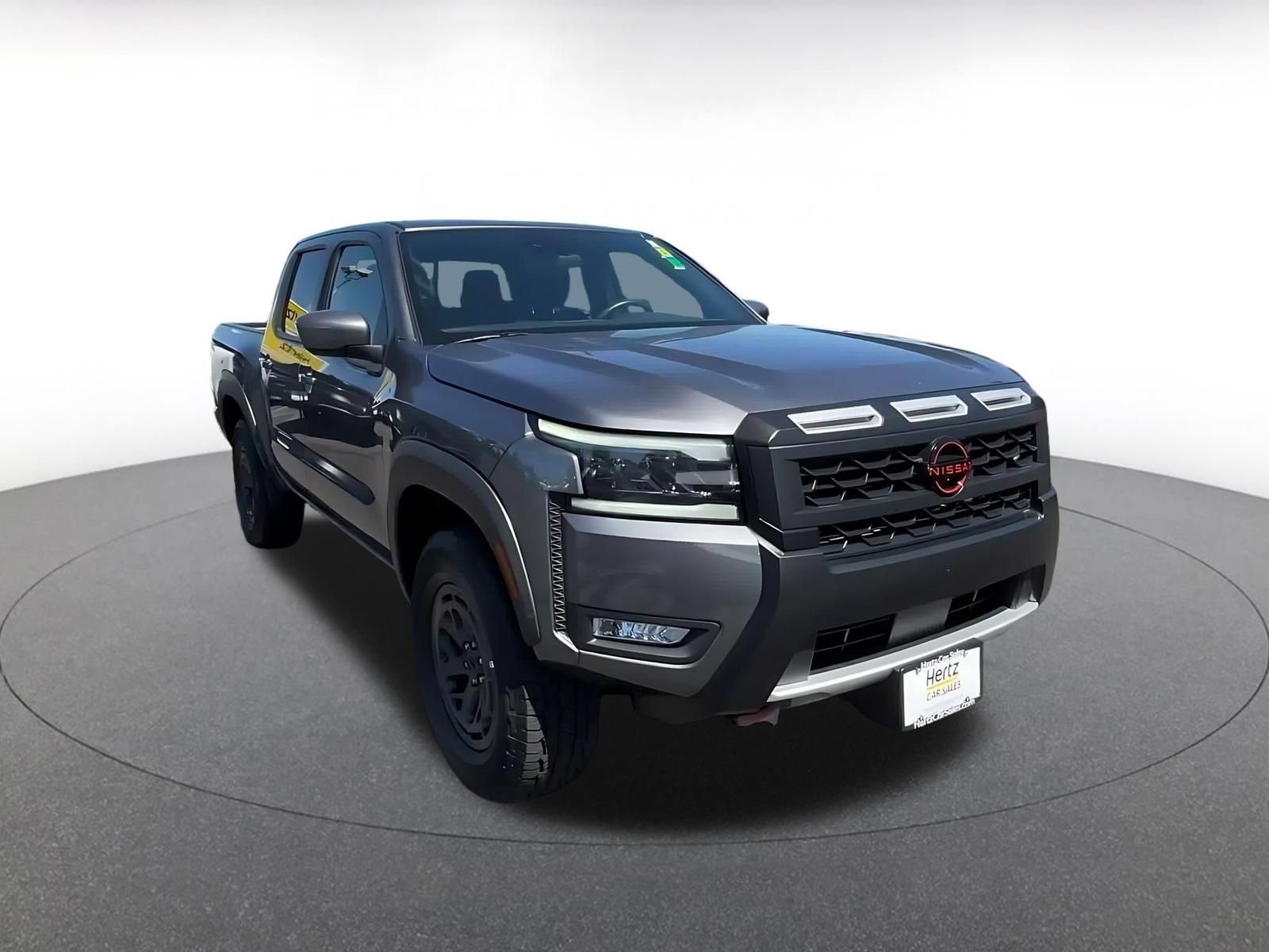 Used 2026 Nissan Frontier PRO-4X AWD/4WD image 3