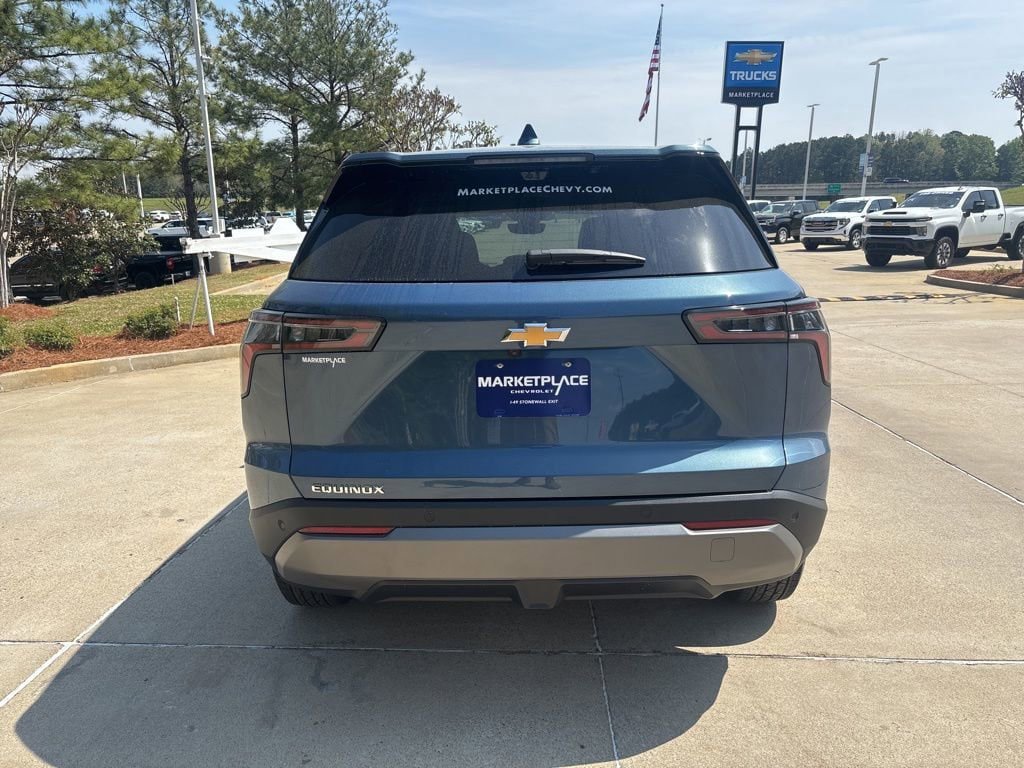 New 2026 Chevrolet Equinox LT w/ Safety and Technology Package image 12