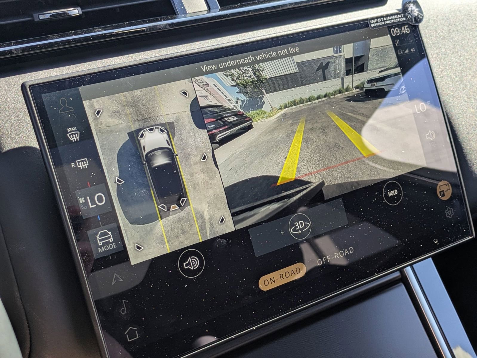 New 2026 Land Rover Range Rover Velar Dynamic SE image 19