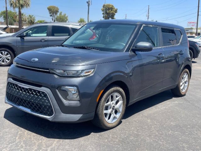 Used 2020 Kia Soul S FWD image 7