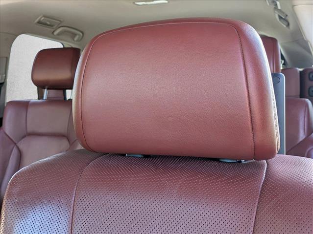 Used 2017 Lexus LX 570 4WD image 14