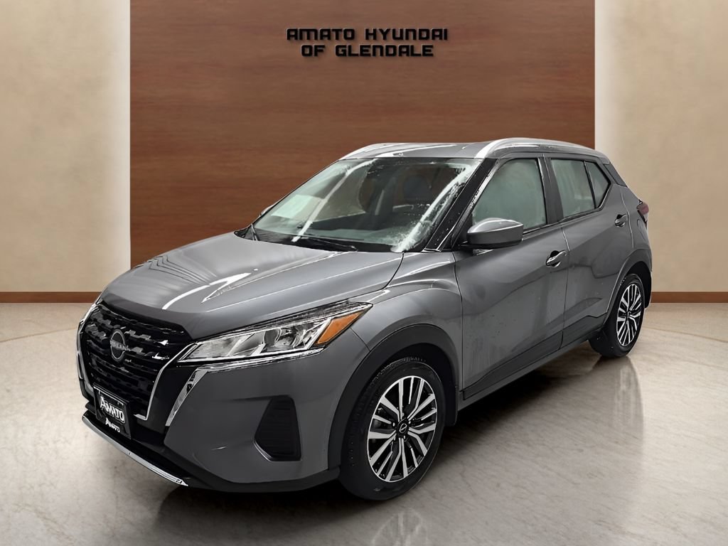 Used 2024 Nissan Kicks SV FWD image 2
