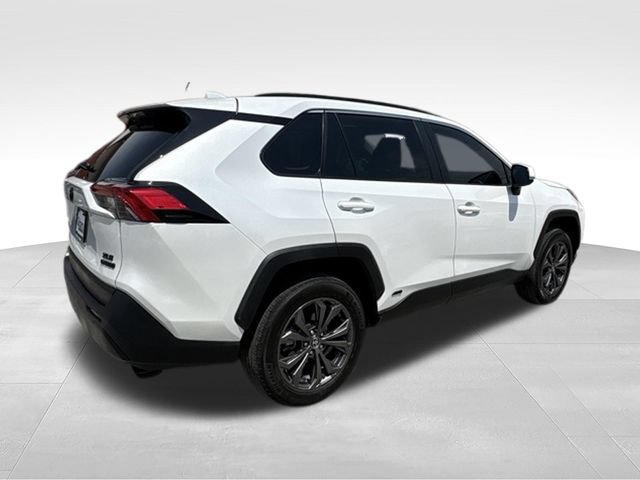 Used 2024 Toyota RAV4 XLE Premium w/ Weather Package AWD/4WD image 7