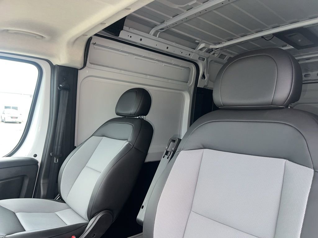 Used 2025 RAM ProMaster 2500 w/ Safety Group image 12