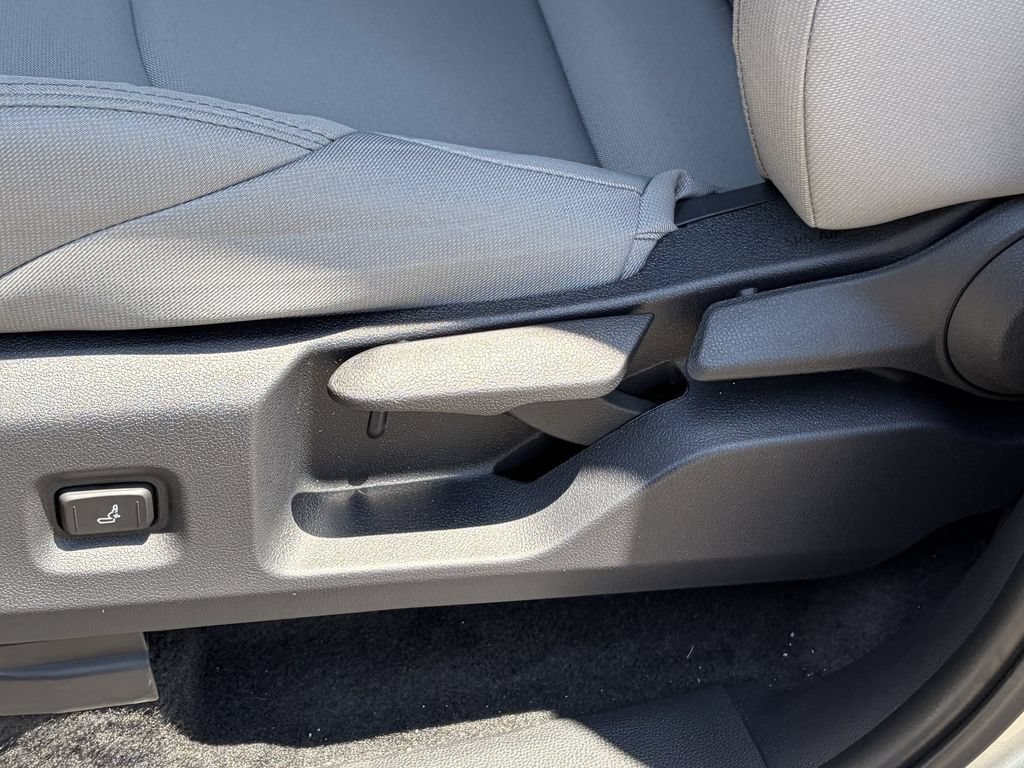 Certified 2025 Toyota Tacoma SR5 AWD/4WD image 25