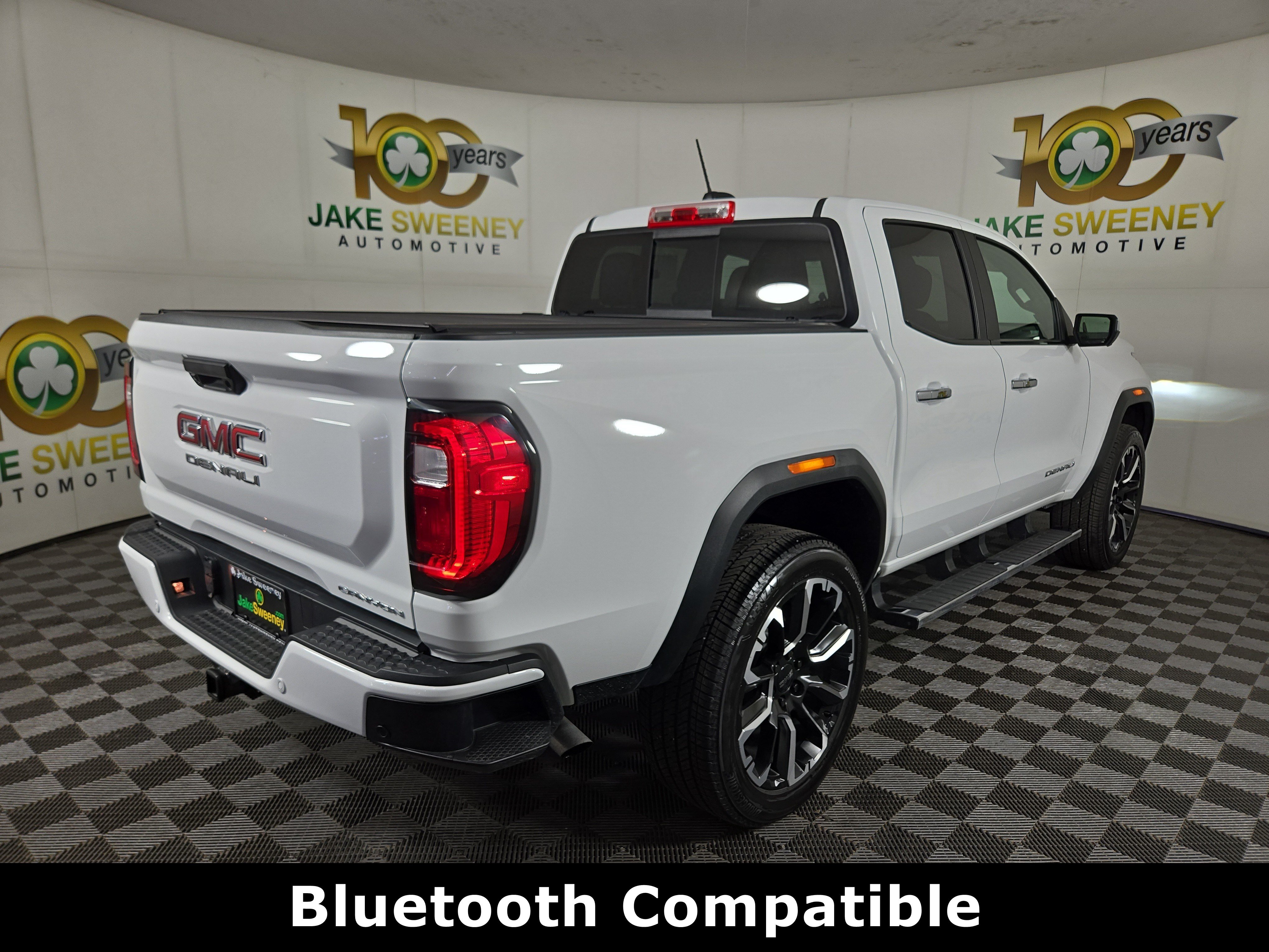 Certified 2025 GMC Canyon Denali AWD/4WD image 9