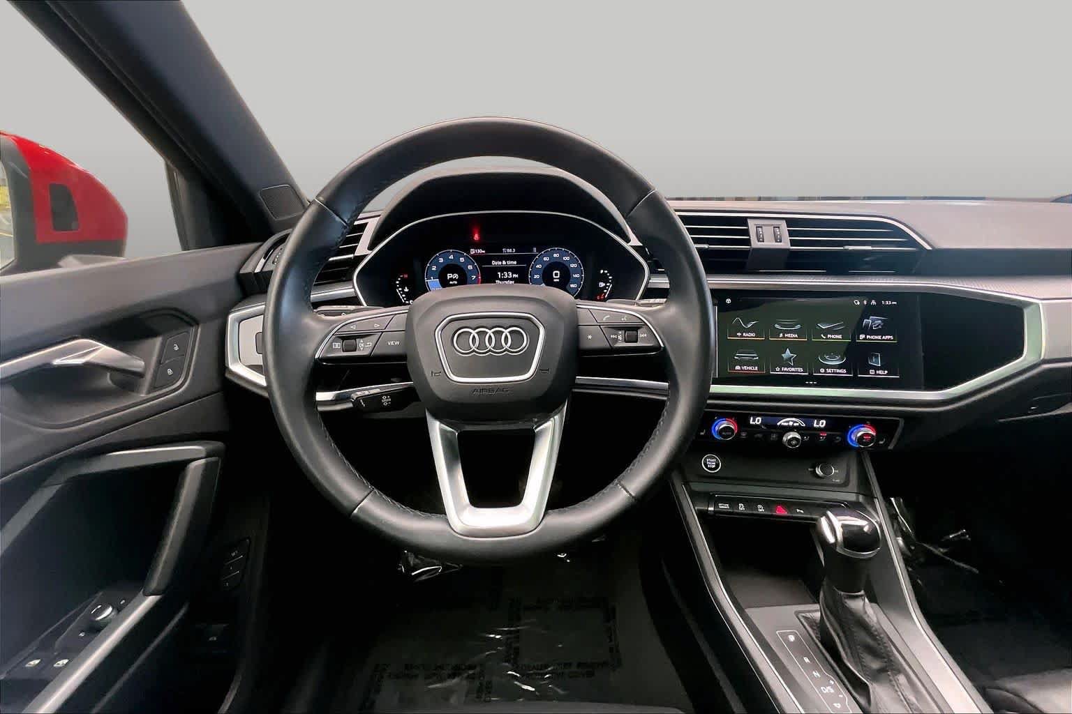 Certified 2023 Audi Q3 2.0T Premium w/ Black Optic Sport Package AWD/4WD image 6