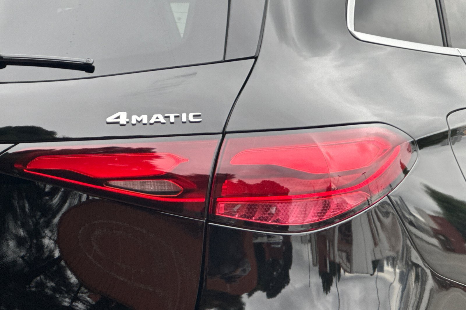 Used 2026 Mercedes-Benz GLC 300 4MATIC image 38