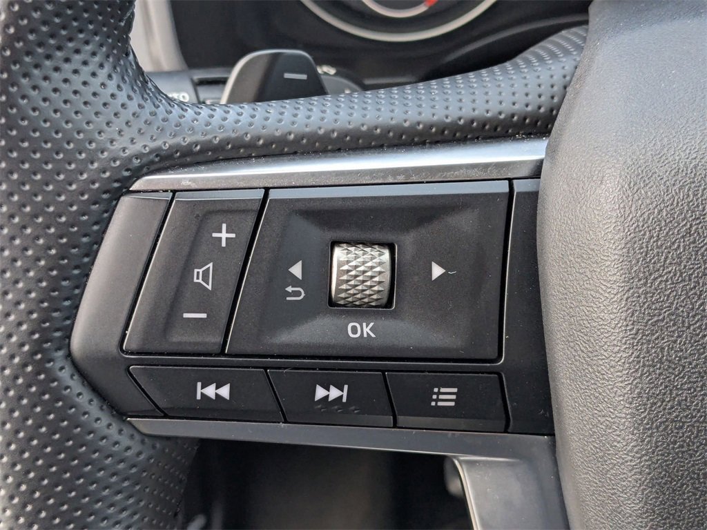 Used 2024 Mitsubishi Outlander SE image 21