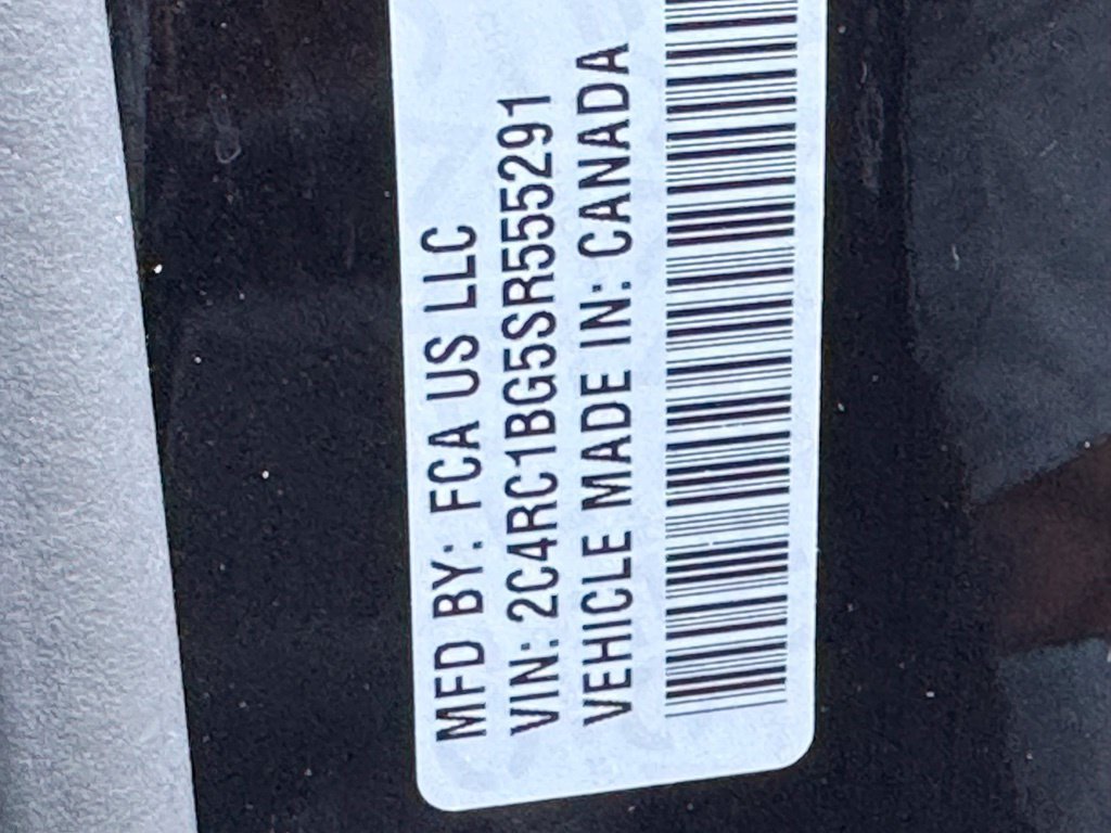 Used 2025 Chrysler Pacifica Select FWD image 42
