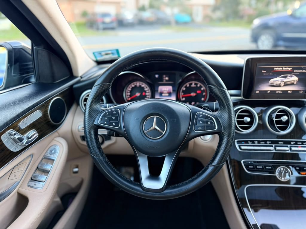 Used 2016 Mercedes-Benz C 300 4MATIC Sedan image 27