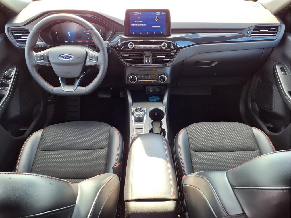 Used 2025 Ford Escape ST-Line Select AWD/4WD image 12