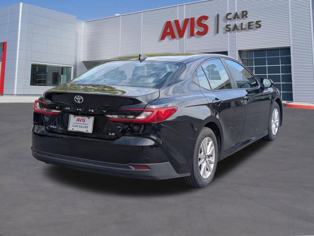 Used 2025 Toyota Camry LE image 6