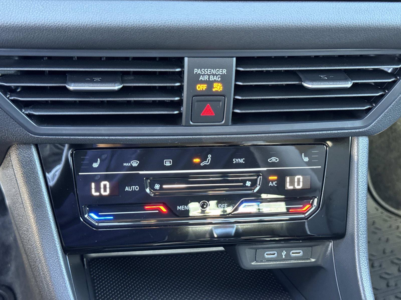 Certified 2025 Volkswagen Jetta Sport FWD image 16