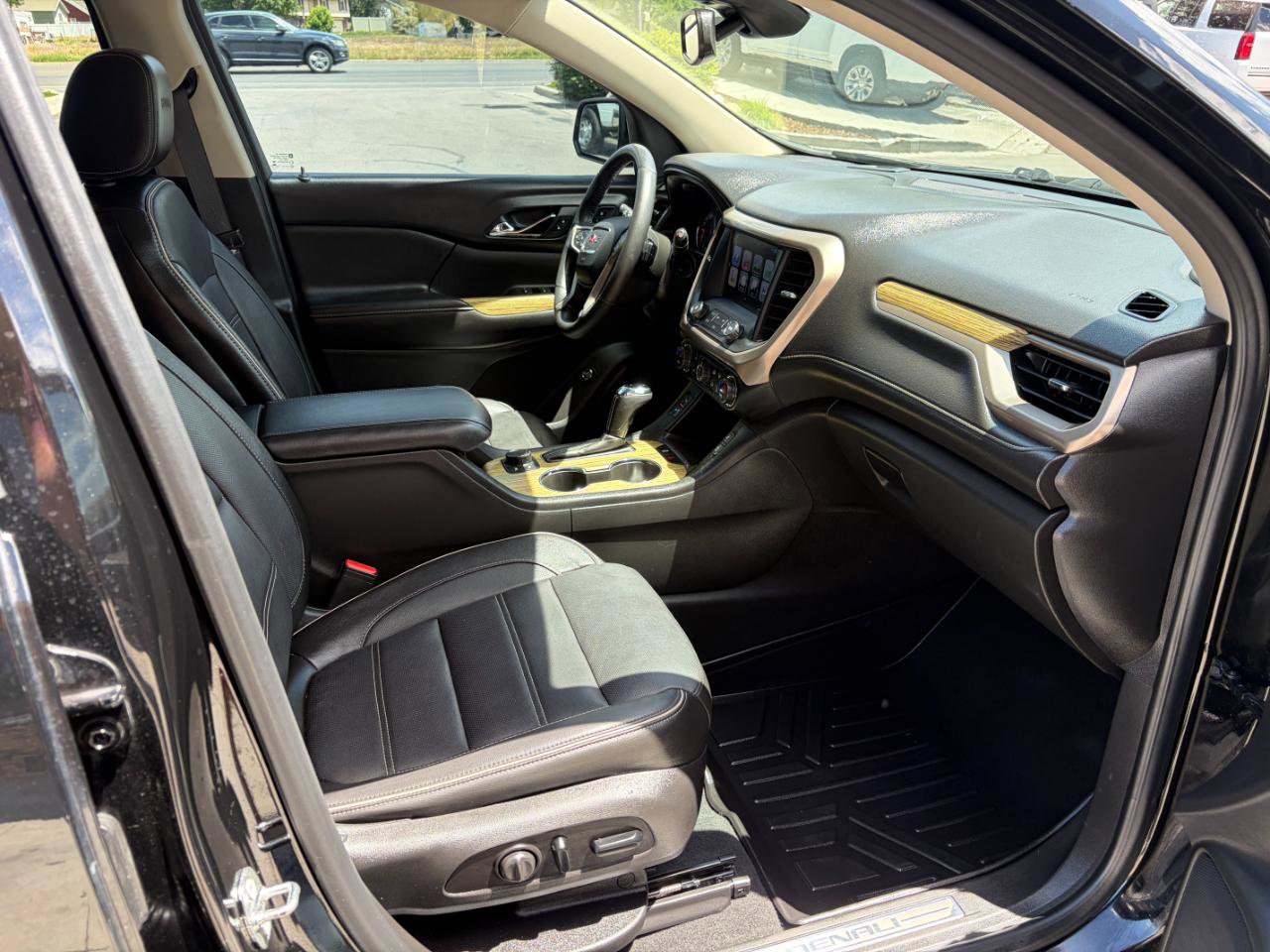 Used 2018 GMC Acadia Denali w/ Technology Package AWD/4WD image 10