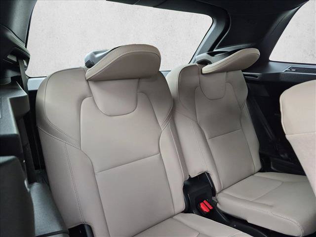 Used 2026 Volvo XC90 B6 Plus w/ Protection Package Premier AWD/4WD image 21