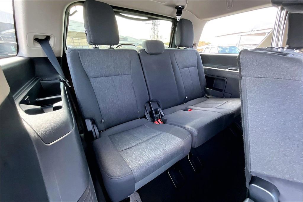 Used 2024 Ford Expedition XLT AWD/4WD image 37