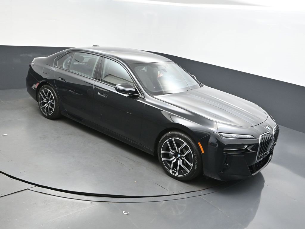 New 2026 BMW 740i xDrive w/ Executive Package image 19