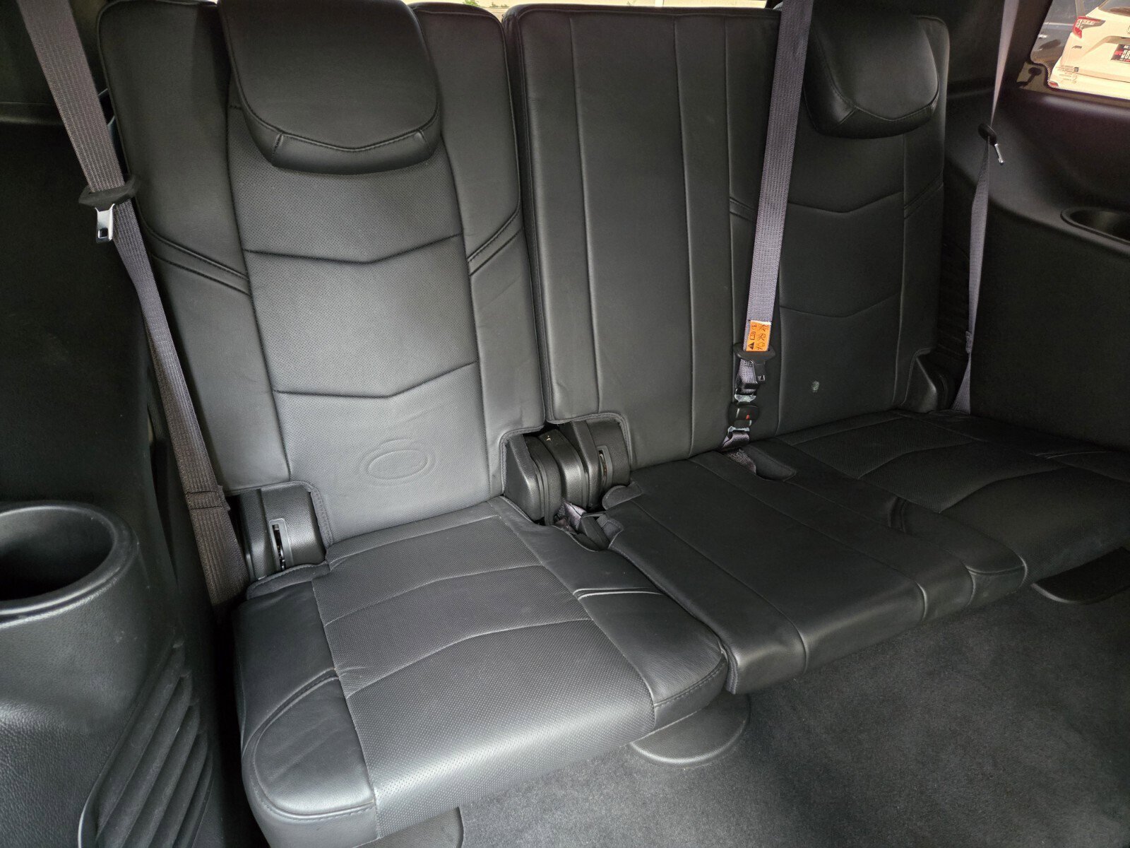 Used 2016 Cadillac Escalade Platinum image 13