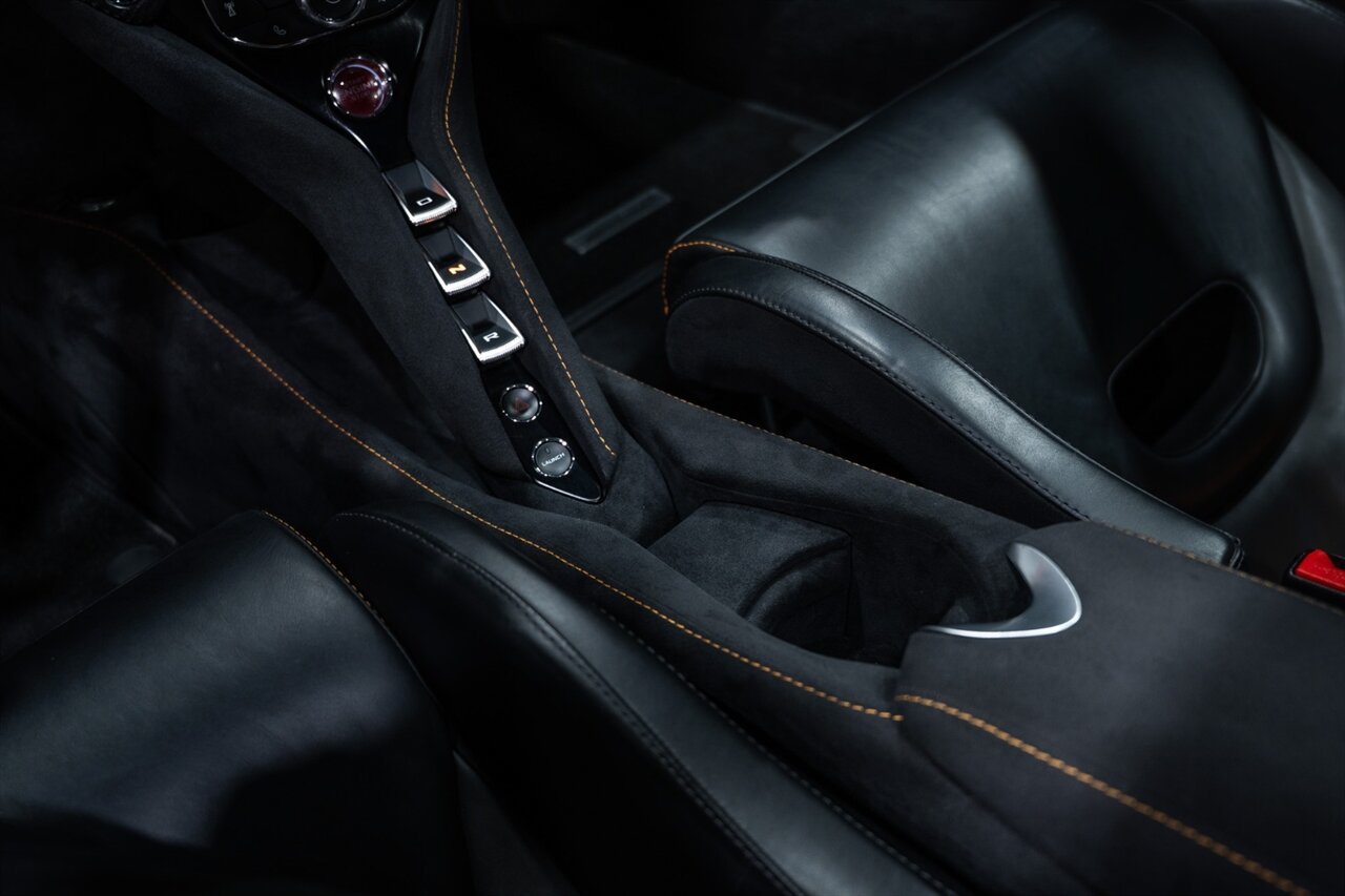 Used 2019 McLaren 720S Performance RWD image 44