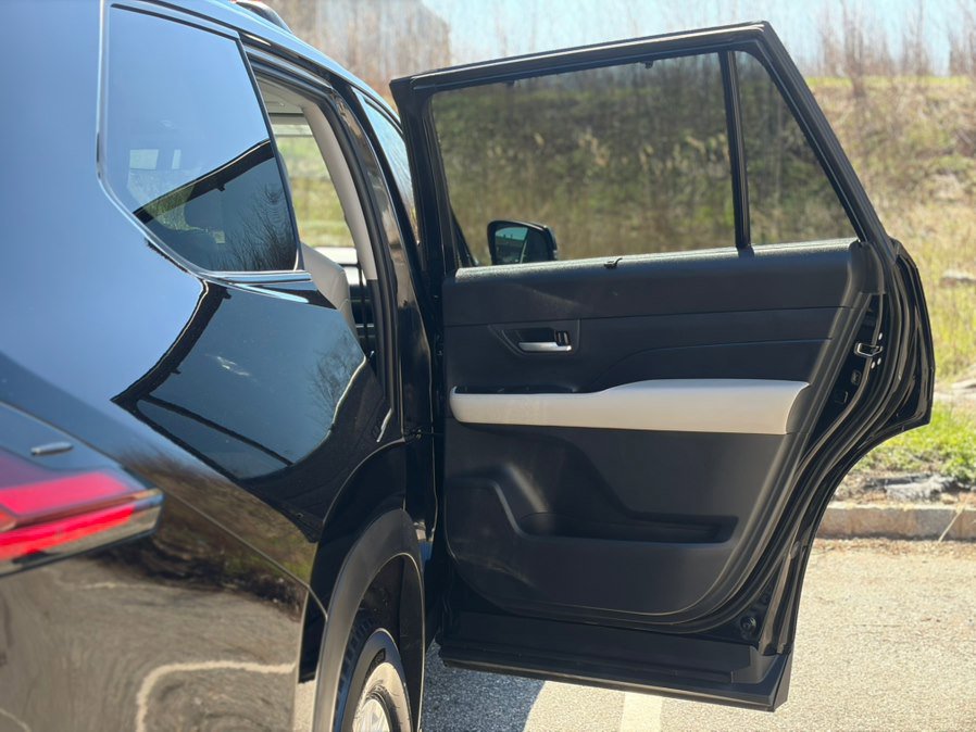 Used 2025 Toyota Grand Highlander AWD image 18