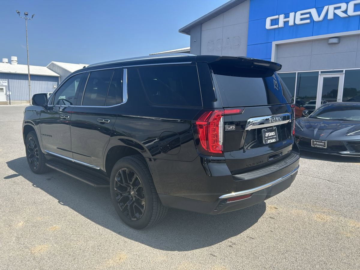 Used 2022 GMC Yukon SLT w/ SLT Luxury Package image 6