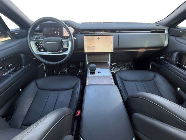 Certified 2024 Land Rover Range Rover Long Wheelbase SE AWD/4WD image 12
