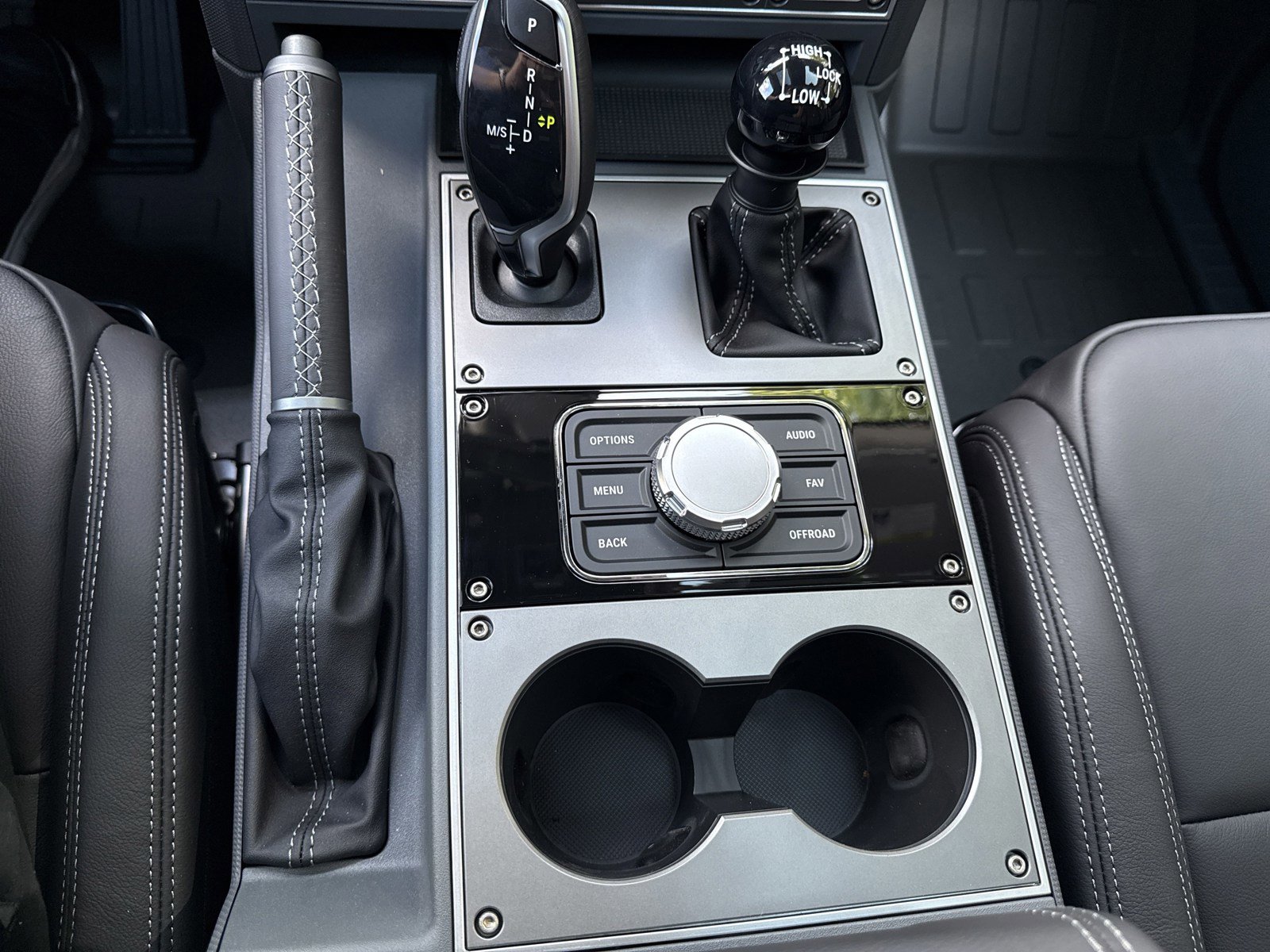 Used 2025 INEOS Grenadier Fieldmaster Edition image 20