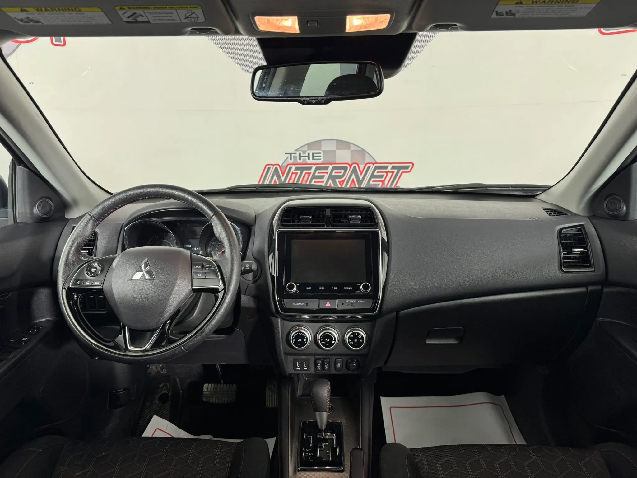 Used 2025 Mitsubishi Outlander Sport LE AWD/4WD image 11