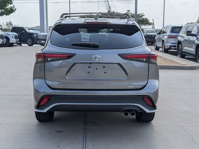 Certified 2026 Toyota Highlander XSE image 7