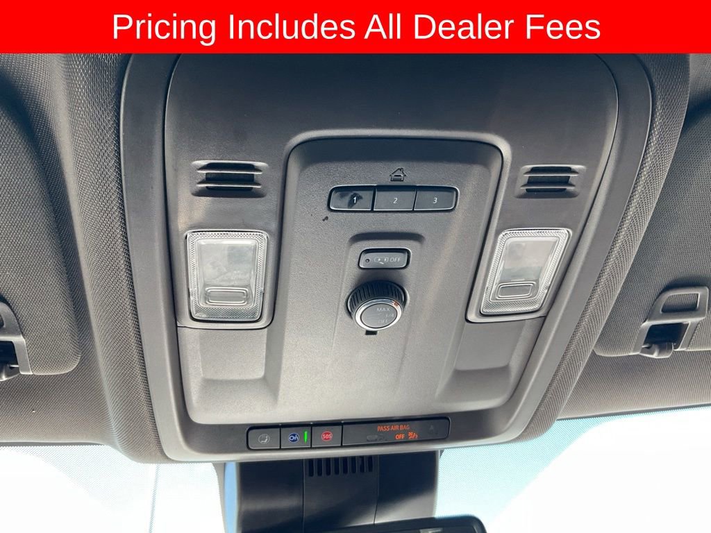 Used 2024 GMC Yukon SLT RWD image 22