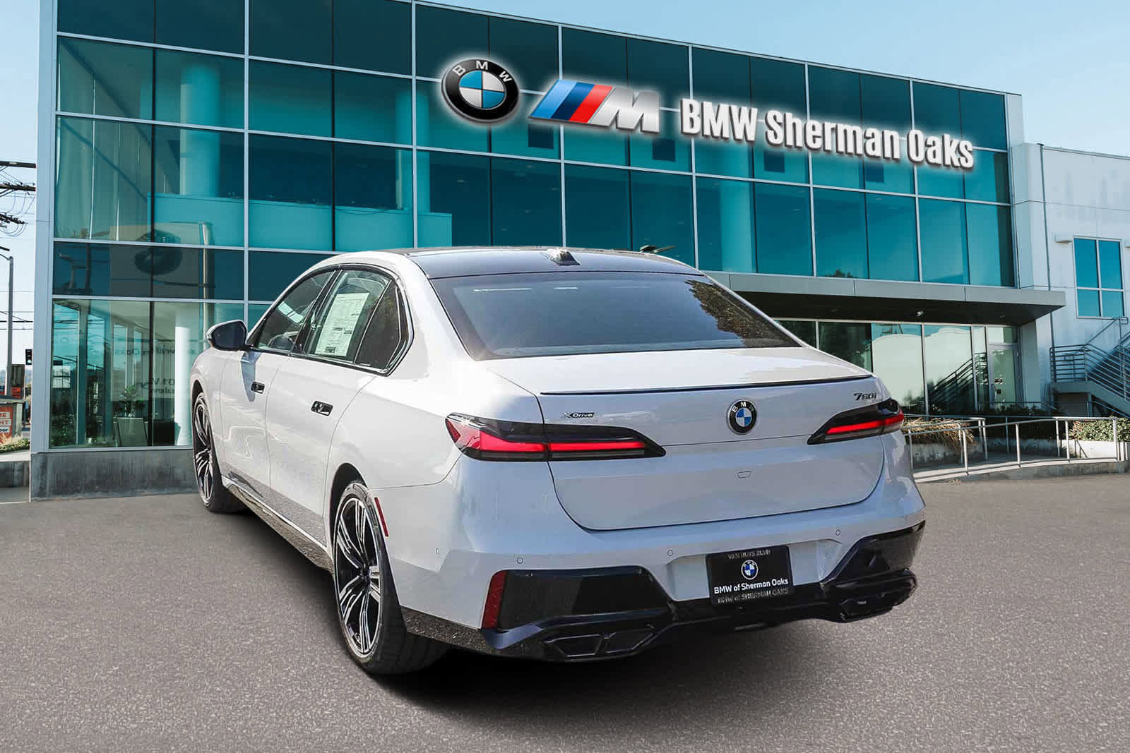 New 2026 BMW 760i xDrive w/ Executive Package image 6