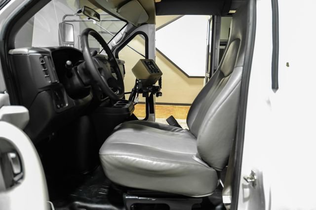 Used 2007 Chevrolet Express 3500 w/ School Bus Package RWD image 4