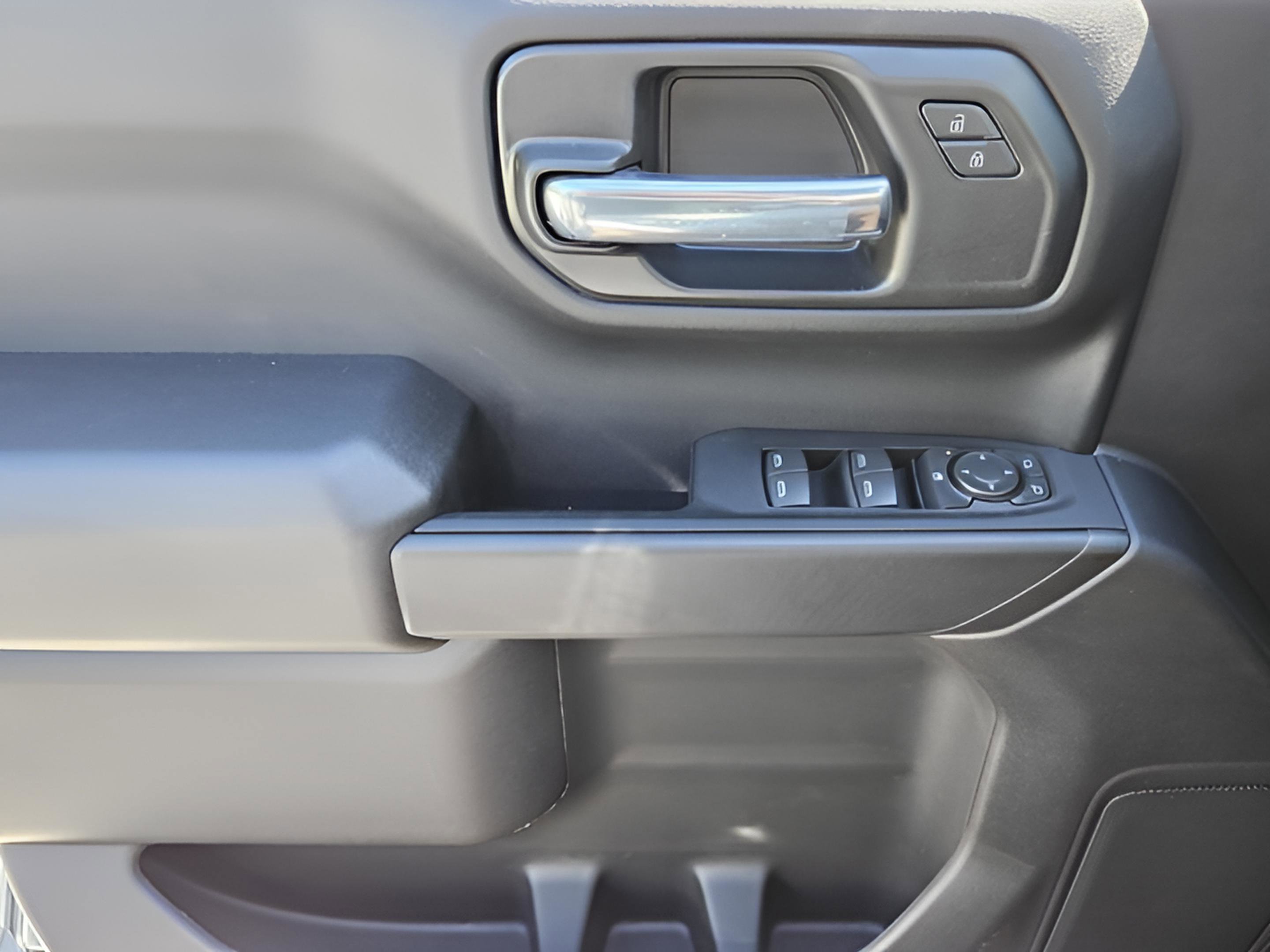 New 2026 Chevrolet Silverado 1500 Custom image 25